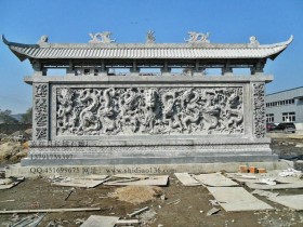 九龙壁雕刻中的文化寓意