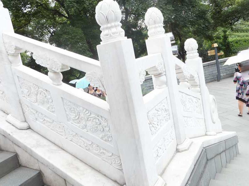 石栏杆