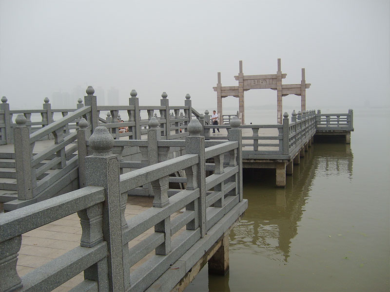 石栏杆