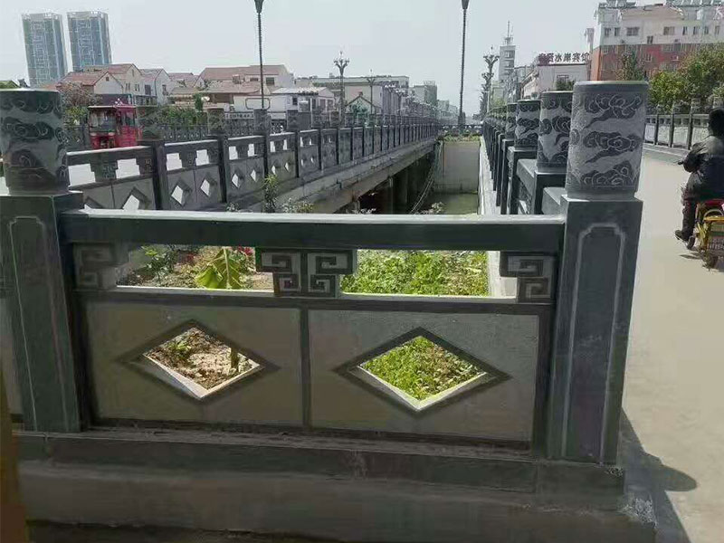 石栏杆