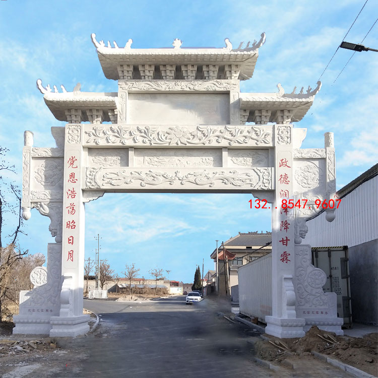 农村牌坊雕刻花纹样式和景区石牌楼石雕大门雕刻图片