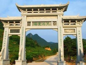 广东农村牌坊和素质村门楼图片设计和创新