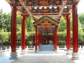 青石柱础石造型五个图片样式_古建筑石墩子柱墩三大作用