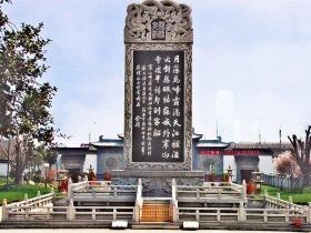 青石龙头碑石雕设计-双龙碑雕刻制作厂家-各种豪华石碑功德碑村头碑雕塑图片大全