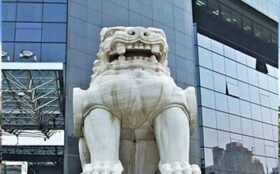 银行大门口摆放招财貔貅_工厂开运招财图片样式大全