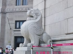 别墅聚财貔貅的寓意和象征-以上海外滩石雕貔貅为例