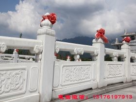 石栏杆为什么雕刻云纹柱头和祥云图案