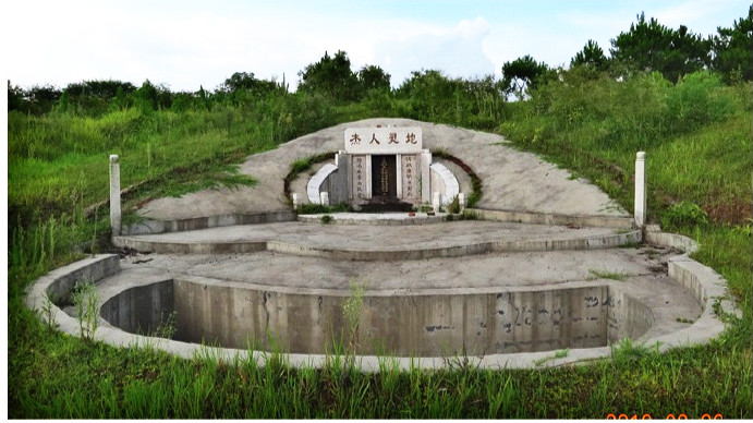 坟墓