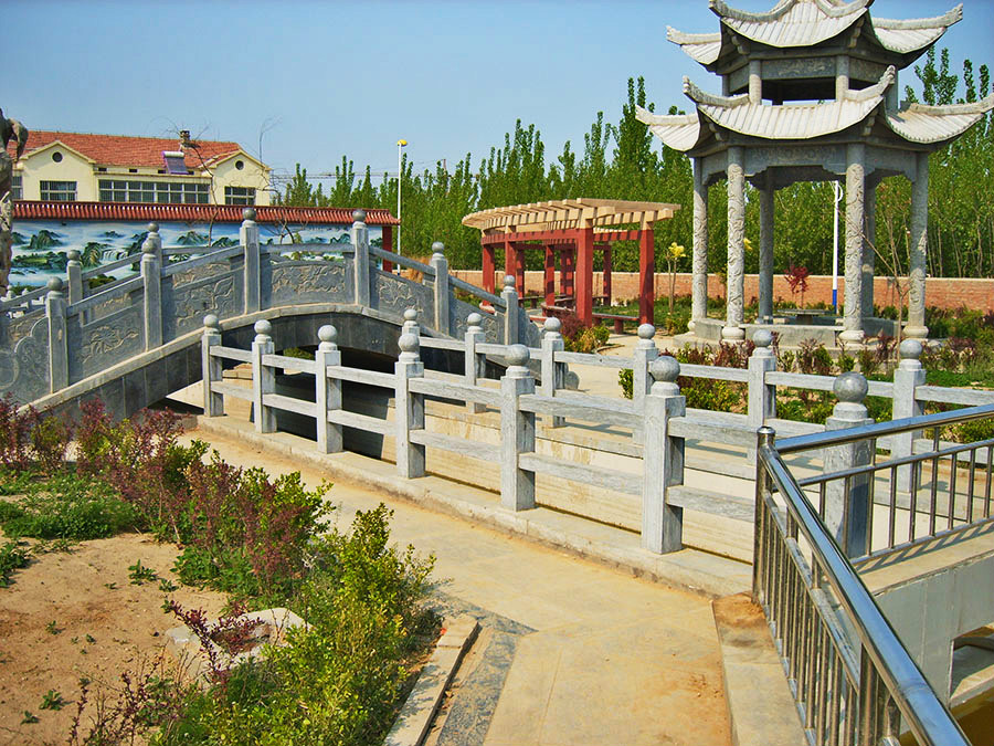 青石栏杆
