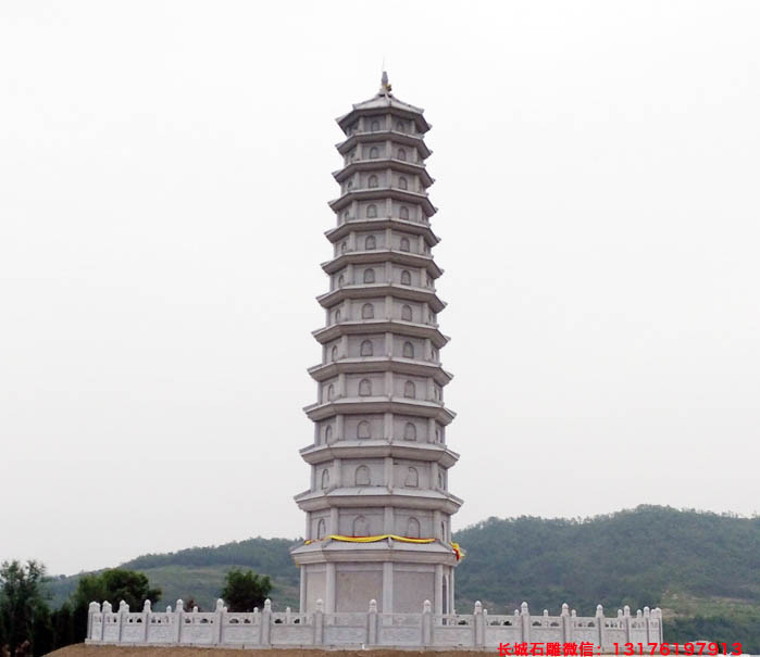 大型石塔图片